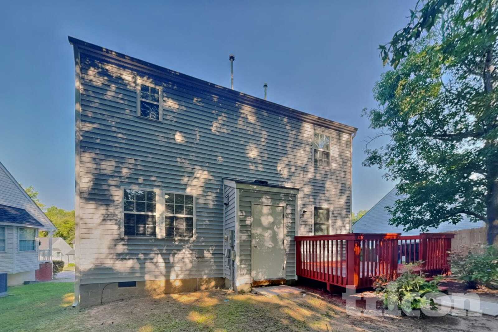 Building Photo - 3328 Neptune Dr