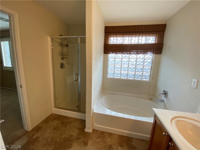 Building Photo - 2613 Le Pontet Terrace