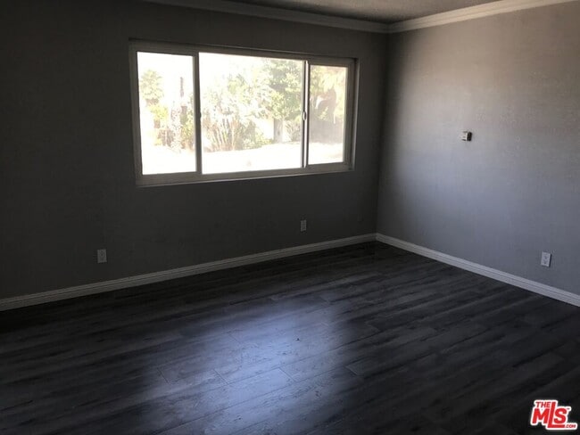 Building Photo - 2018 S Longwood Ave