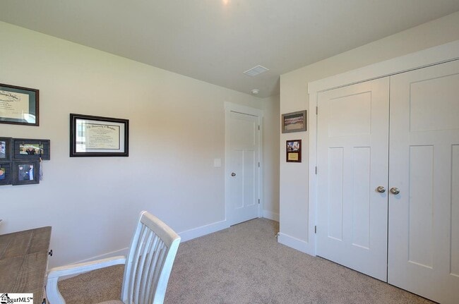 Building Photo - 542 Silverado Ave