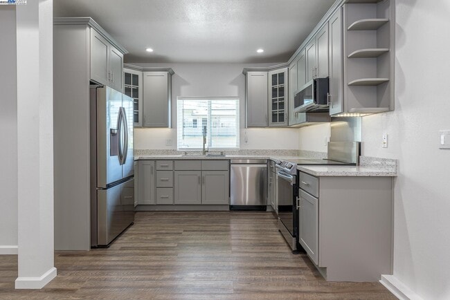 Building Photo - 16318 Maubert Ave