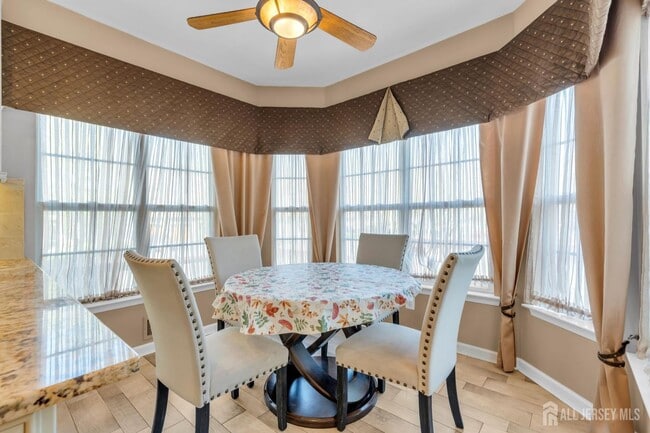 Building Photo - 1 Johnson St