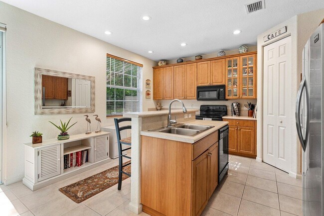 Building Photo - 71 Legacy Ct