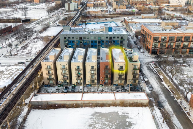 Building Photo - 31 E 26th St