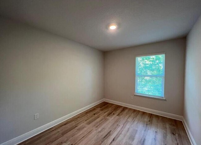 Building Photo - 44 Sandhill Pines Dr