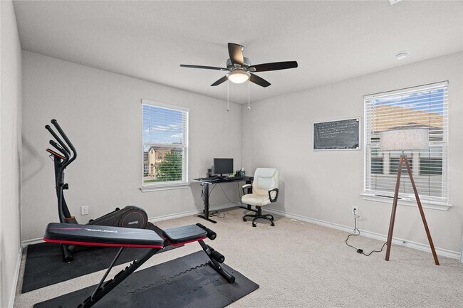 Building Photo - 7325 Loggia Pl