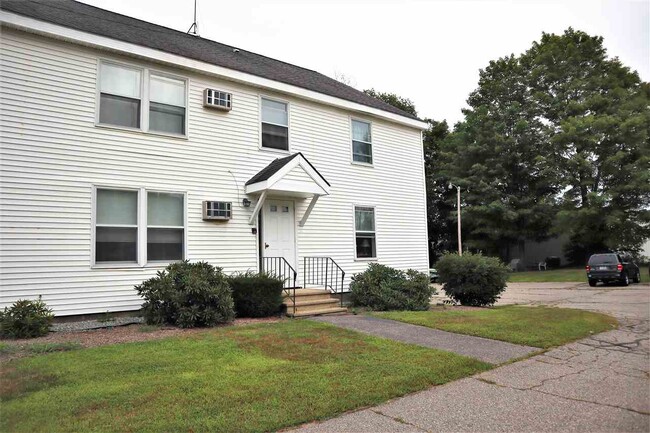 Building Photo - 62 Elm St