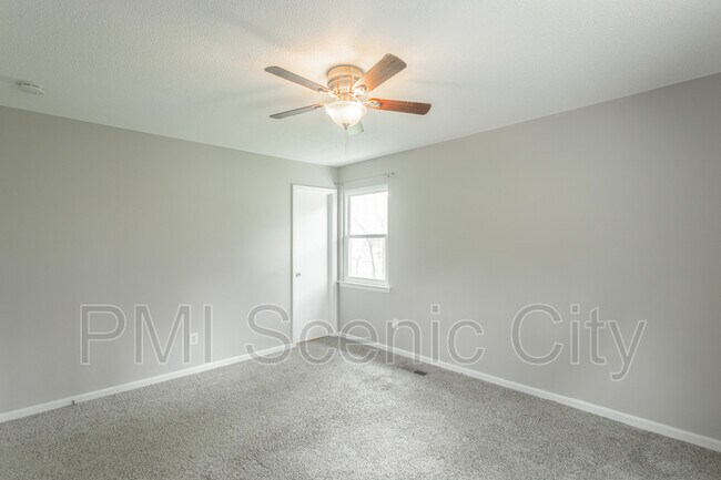 Building Photo - 5907 Browntown Rd