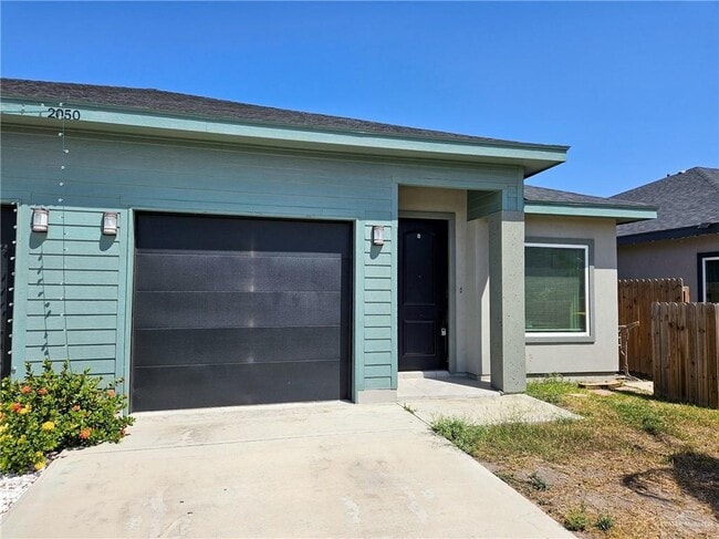 Building Photo - 17 Saketa Ln