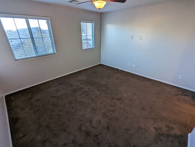 Building Photo - 7760 Floral Fabric Ct
