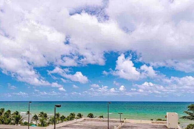 Building Photo - 3801 S Ocean Dr