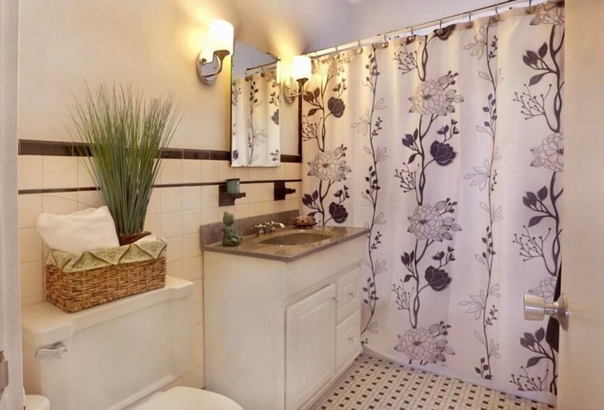 Building Photo - 34 Birch St