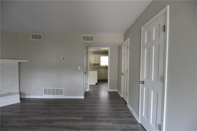 Building Photo - 2080 Sand Wedge Cir