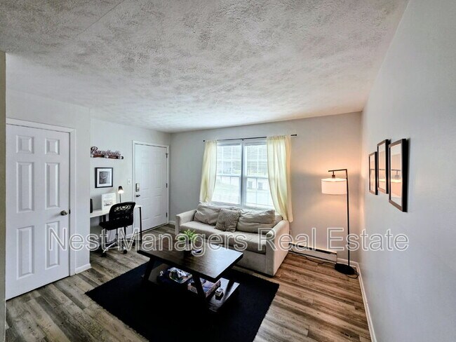 Building Photo - 812 Pilot