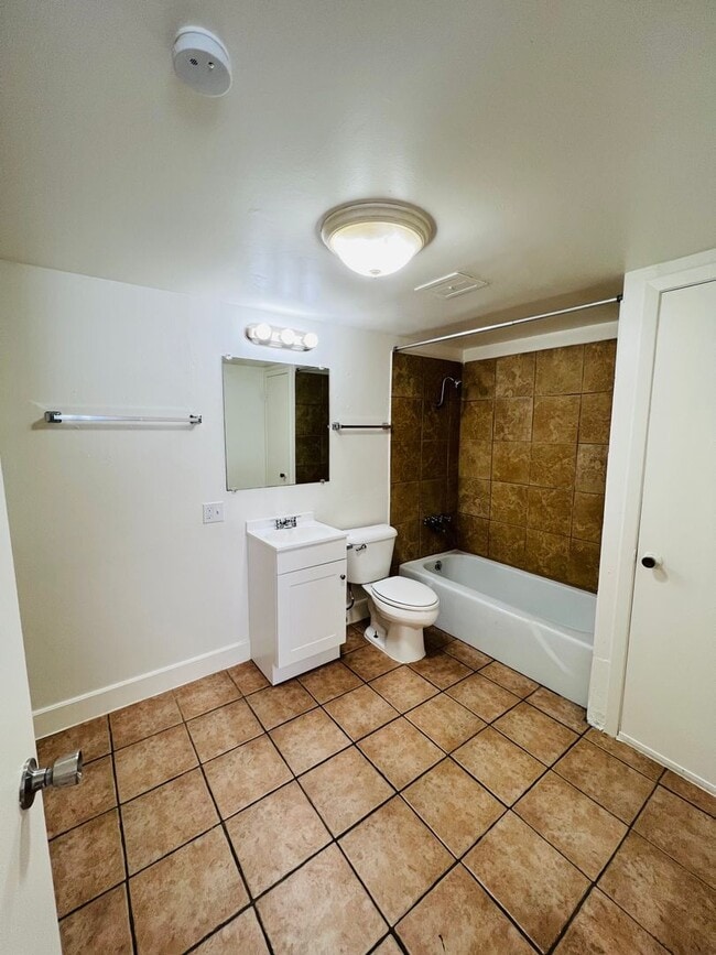 Building Photo - Cullen-1914