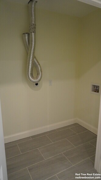 Building Photo - 1712 Beacon St