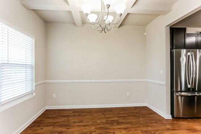 Building Photo - 461 Townsend Bend