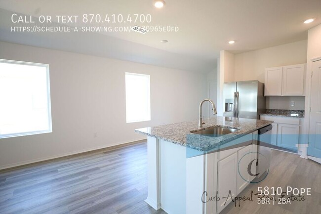 Building Photo - 5810 Pope-