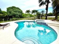 Building Photo - 541 NW Pine Sap Pl