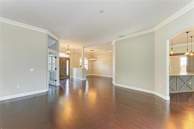 Building Photo - 115 Mill Run E