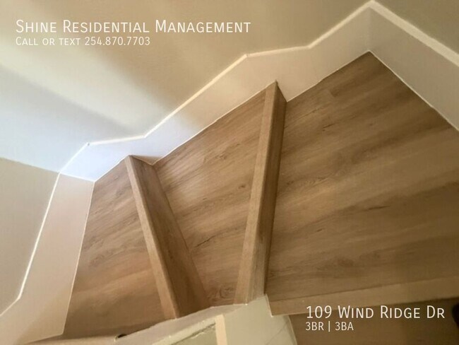 Building Photo - 109 Wind Ridge Dr