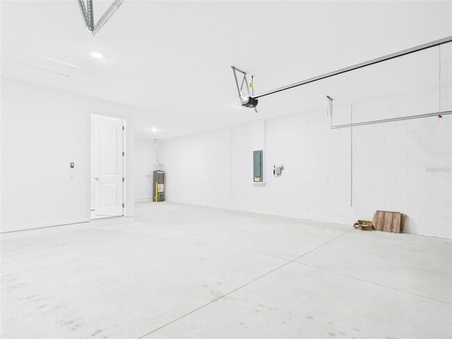 Building Photo - 7216 SW 58th Pl