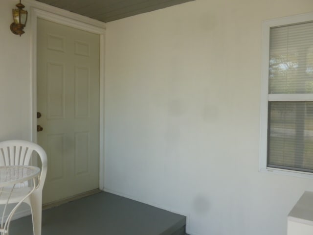 Building Photo - 910 Tuskawilla St