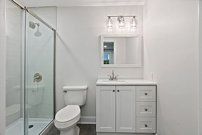 Building Photo - 409 Maiden Ln