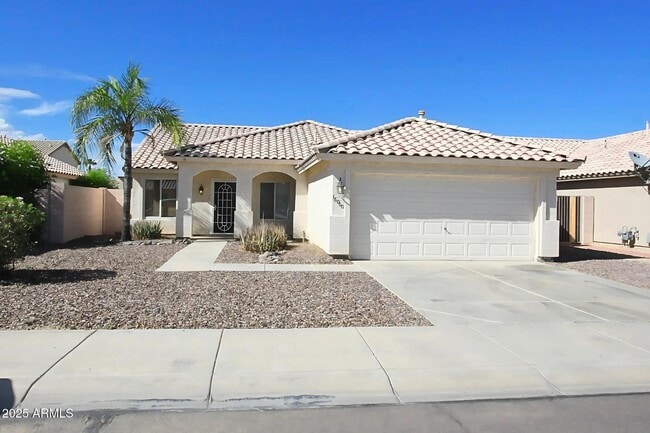 Primary Photo - 16060 W Desert Bloom St