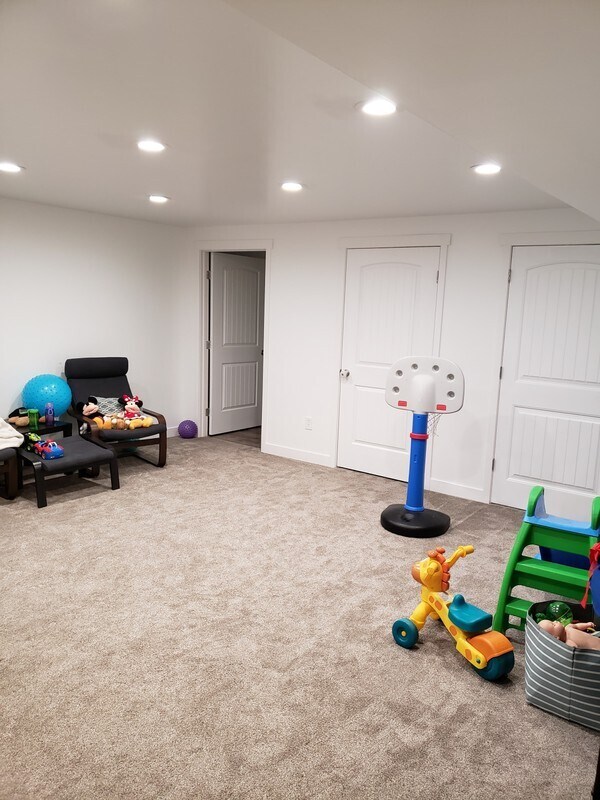 Building Photo - 463 S Fox Chase Ln