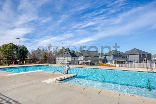 Building Photo - 1467 Hasse Ave