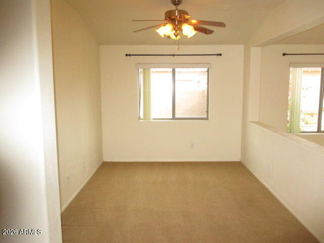 Building Photo - 694 E Saddle Way