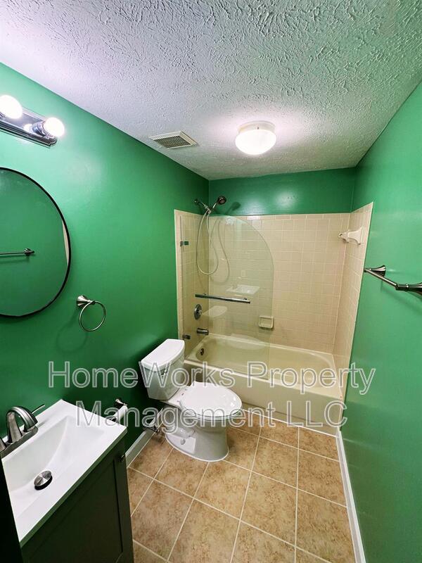 Building Photo - 1232 Seminole Dr