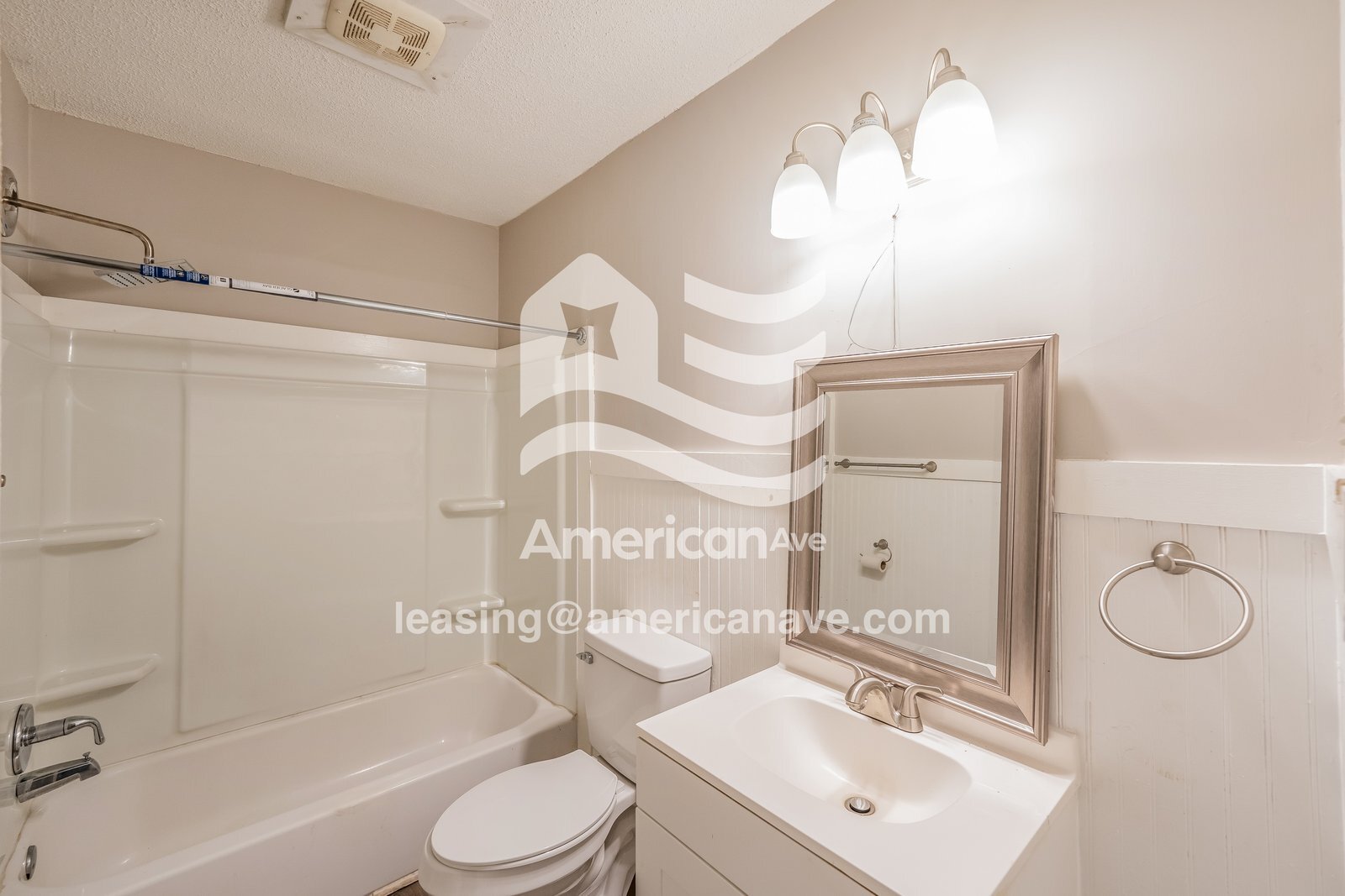 Building Photo - 8228 10th Ave S