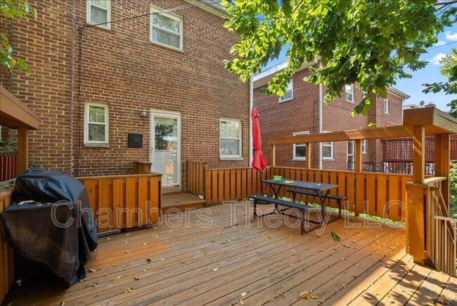 Building Photo - 4411 Harrison St NW