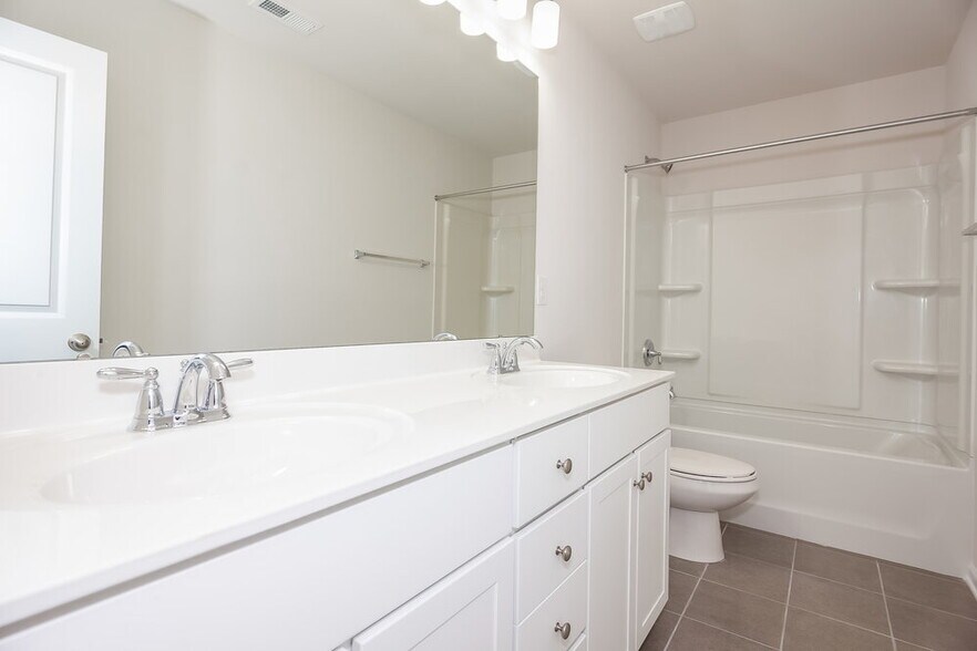 Building Photo - 4326 Drifter Dr