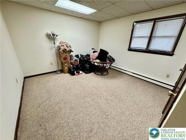 Building Photo - 1121 Pohopoco Dr