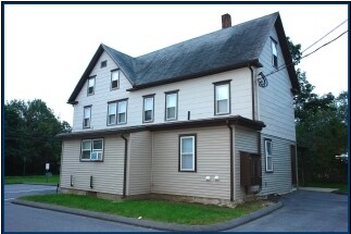 Building Photo - 229-237 Main St