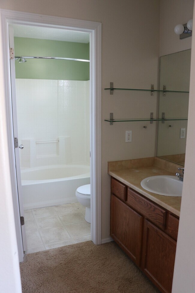 Building Photo - 209 Interlochen Ln
