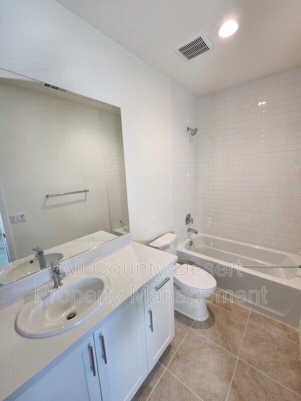 Building Photo - 43345 Passagio Lago Way