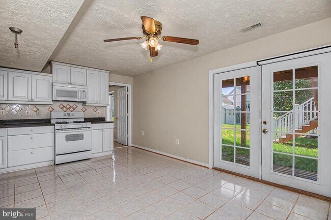 Building Photo - 14126 Rockinghorse Dr
