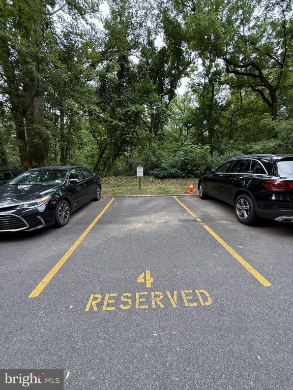 Building Photo - 4201 Cathedral Ave NW