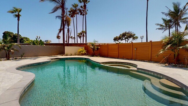 Primary Photo - Gorgeous Fully Remodeled 5 Bedroom Home wi...