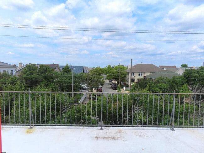 Building Photo - 4712 Ventnor Ave