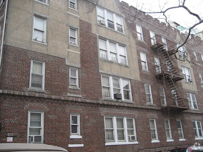Building Photo - 140-30 Beech Ave