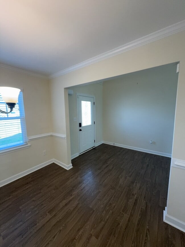 Building Photo - 101 Barnhouse Rd