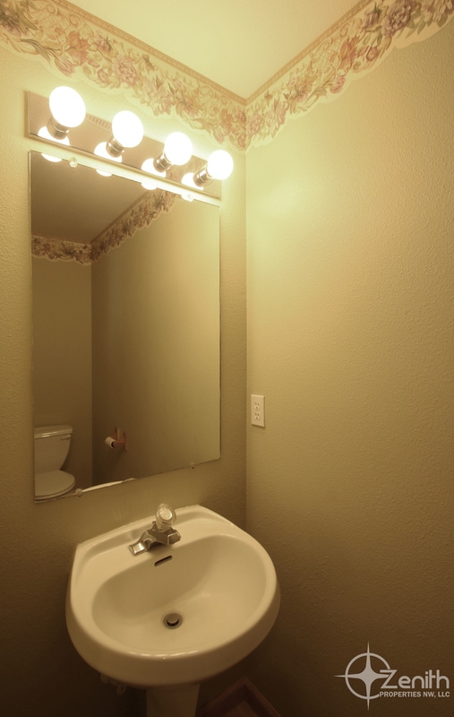 Building Photo - 17019 SE 3rd St