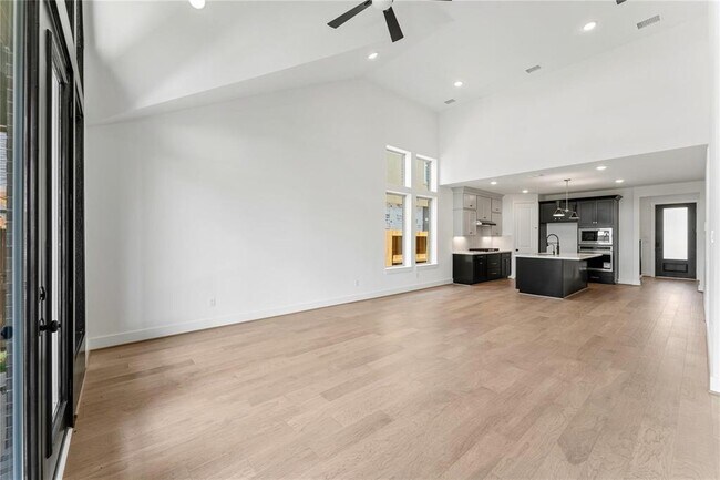 Building Photo - 29751 Burcreek Ln
