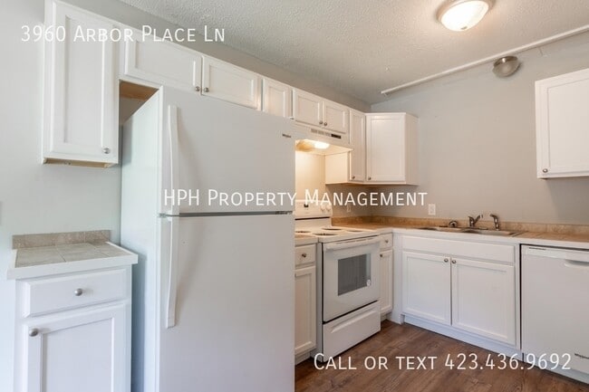 Building Photo - 3960 Arbor Pl Ln
