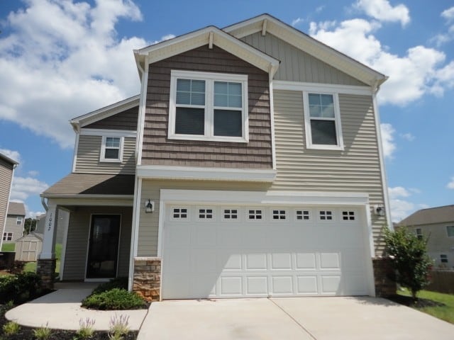 Building Photo - 1002 Collington Dr